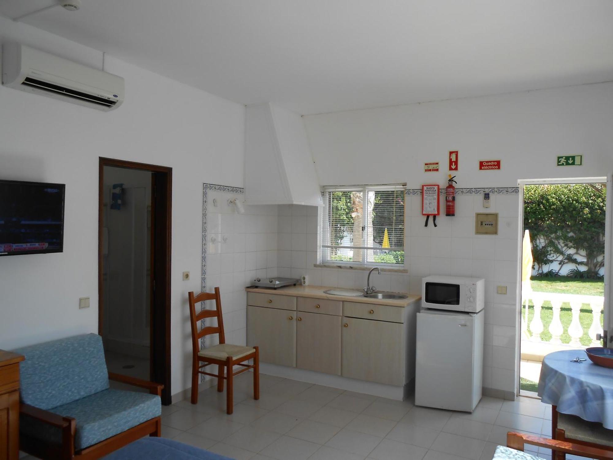 Dona Ana Garden Hotel Лагос Стая снимка