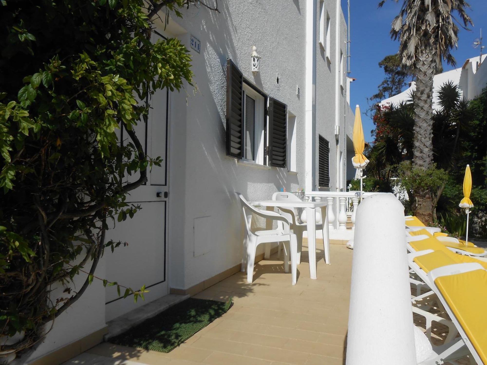 Dona Ana Garden Hotel Лагос Стая снимка
