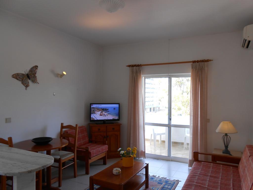 Dona Ana Garden Hotel Лагос Стая снимка