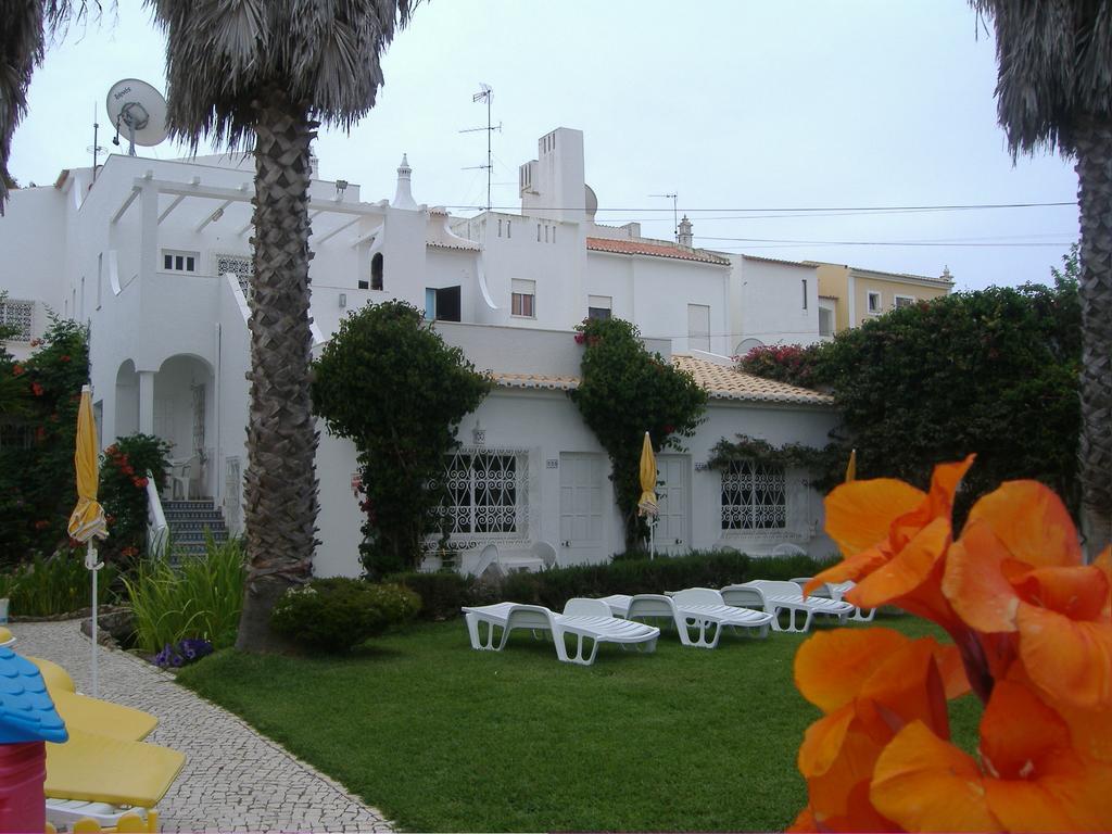 Dona Ana Garden Hotel Лагос Стая снимка